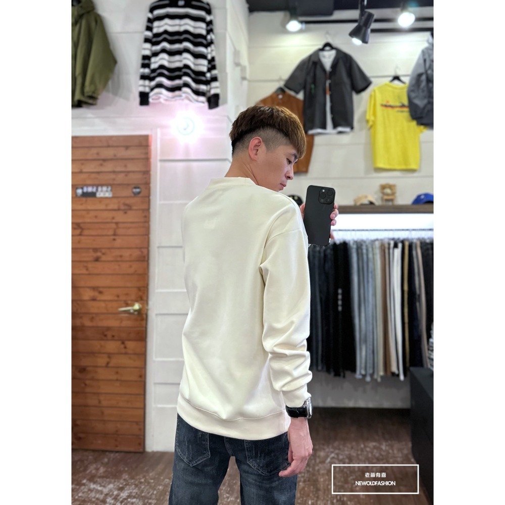 『新品上市』重磅NEW YORK刺繡大學T-米(NOF2309381)-細節圖5