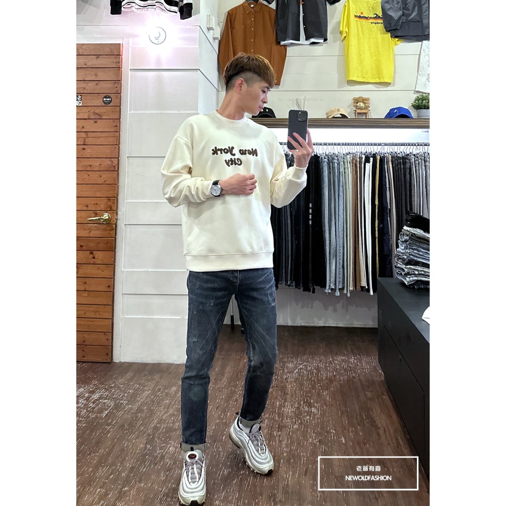 『新品上市』重磅NEW YORK刺繡大學T-米(NOF2309381)-細節圖3