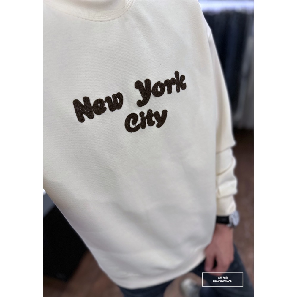 『新品上市』重磅NEW YORK刺繡大學T-米(NOF2309381)-細節圖6