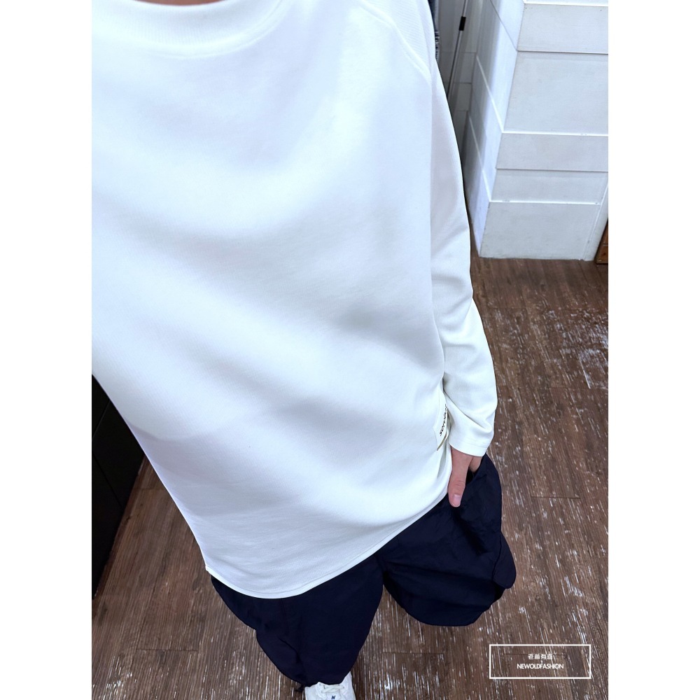 『新品上市』重磅Serebat白標大學T-白(NOF2309B2230)-細節圖6