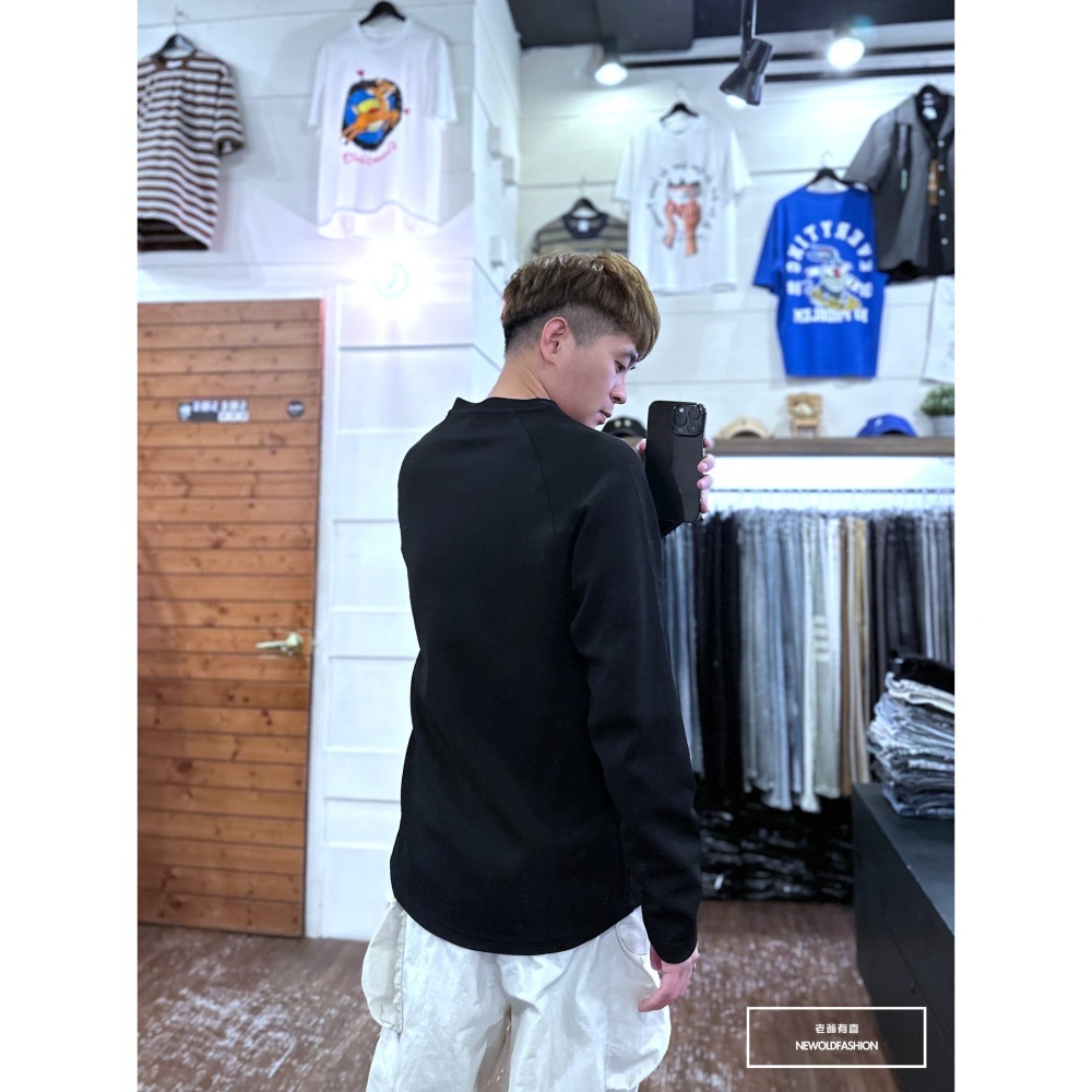 『新品上市』重磅Serebat白標大學T-黑(NOF2309B2230)-細節圖4