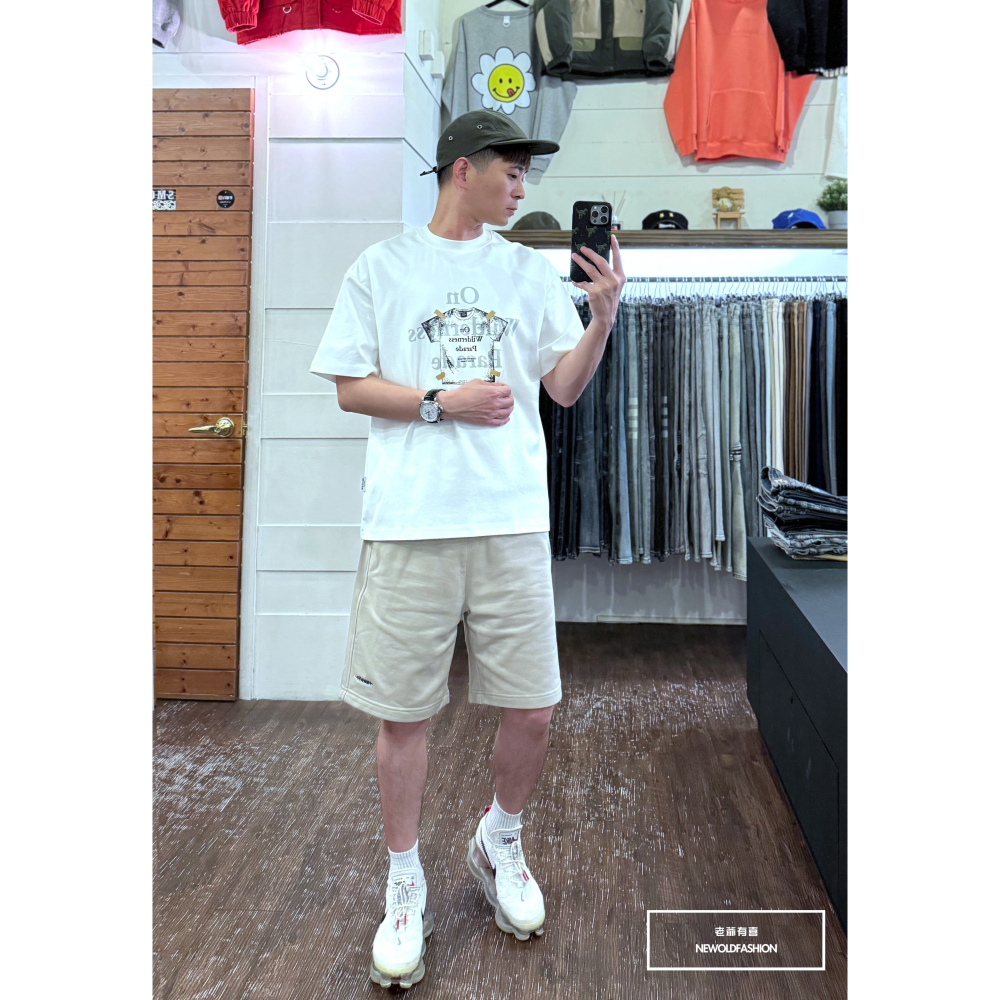 『新品上市』重磅ON標籤衣服短T(NOF2404N8006)-白 - 老爺有喜 牛仔褲 NEWOLDFASHION - iOPEN Mall