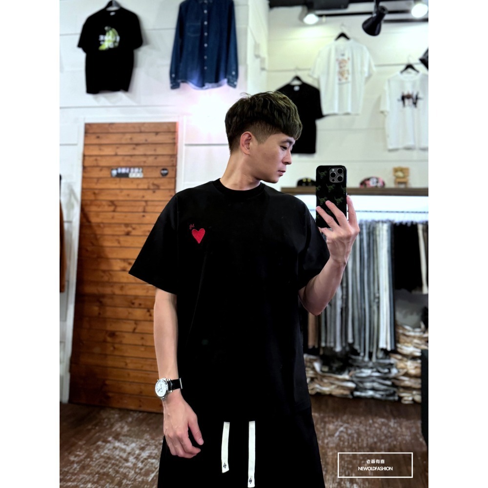 『新品上市』重磅MS刺繡愛心短T(NOF2405S6004)-黑-細節圖4