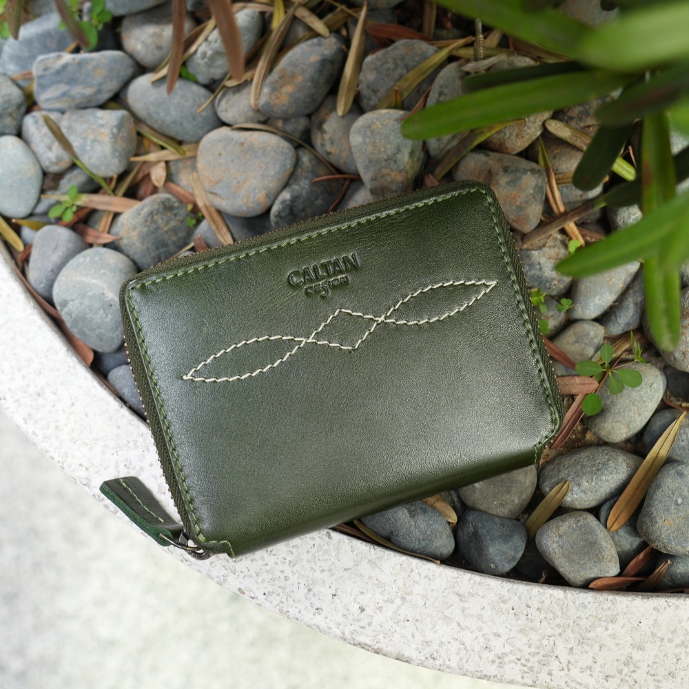 『新品上市』老爺有喜 菱紋縫線包覆式真皮短夾(071314cd)-細節圖5