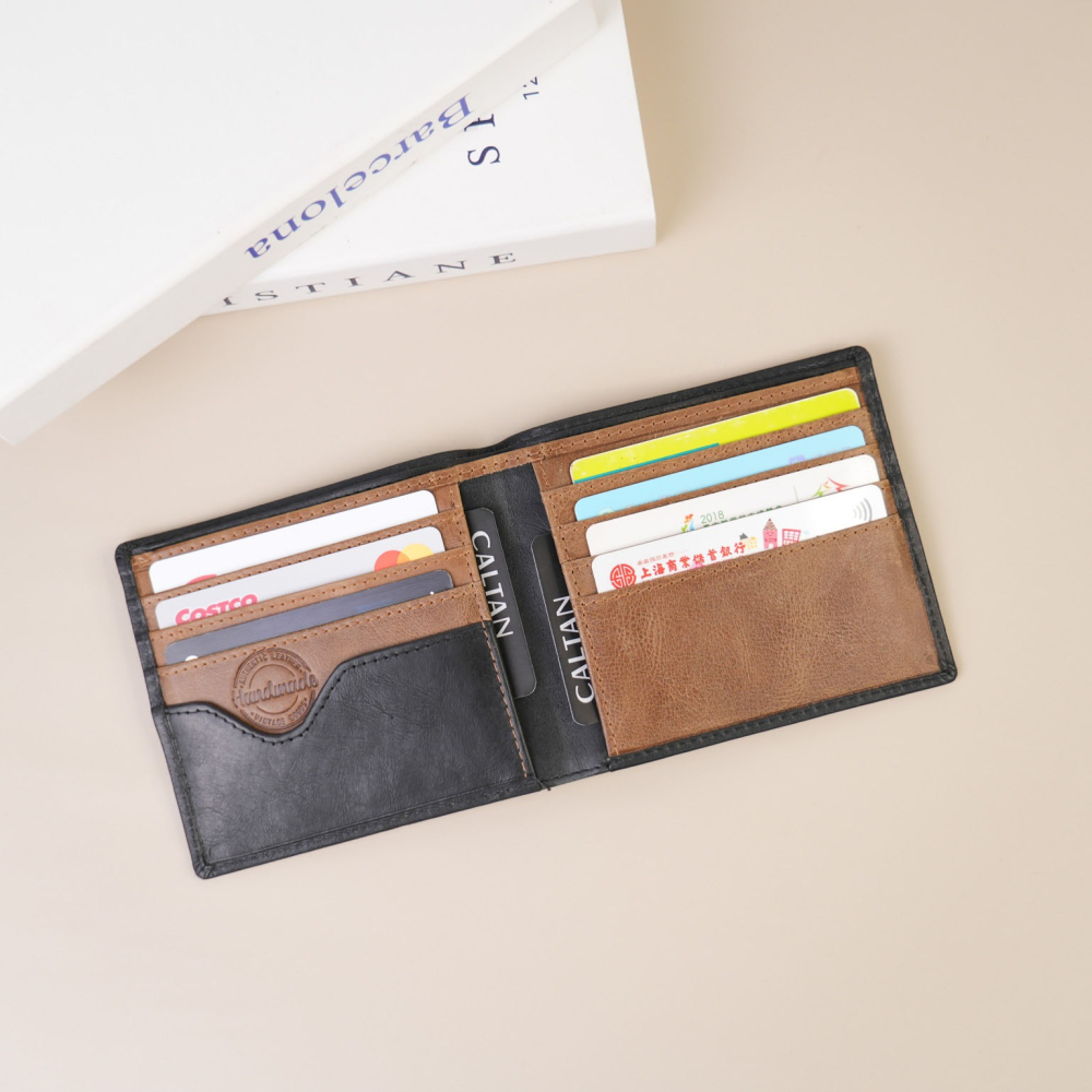 『新品上市』老爺有喜 雙色系俐落型男短夾(075173bk)-細節圖3