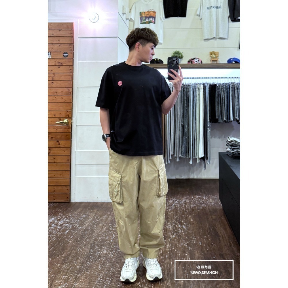 『新品上市』重磅細格斜口袋魔鬼氈工裝寬褲-卡其(NOF24098285)-細節圖7