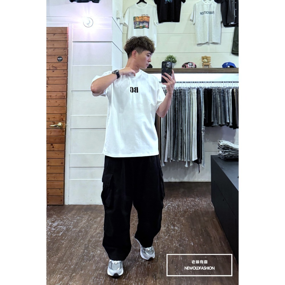 『新品上市』重磅雙側釘釦口袋工裝寬褲-黑(NOF24098685)-細節圖6