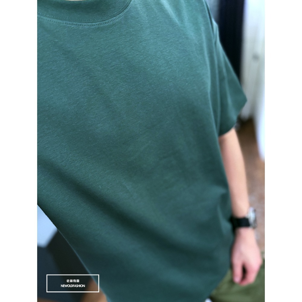 『新品上市』重磅簡約純色素面短T(NOF2503N5037)-深綠-細節圖7