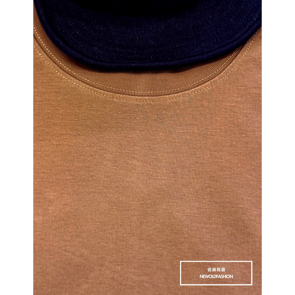 『新品上市』重磅簡約純色素面短T(NOF2503N5037)-咖-細節圖4