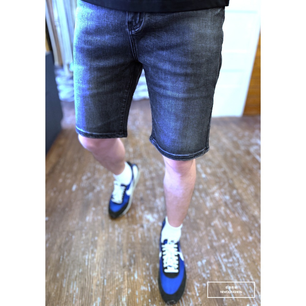 『新品上市』重磅煙灰素面刷白牛仔短褲(NOF25032006)-細節圖8