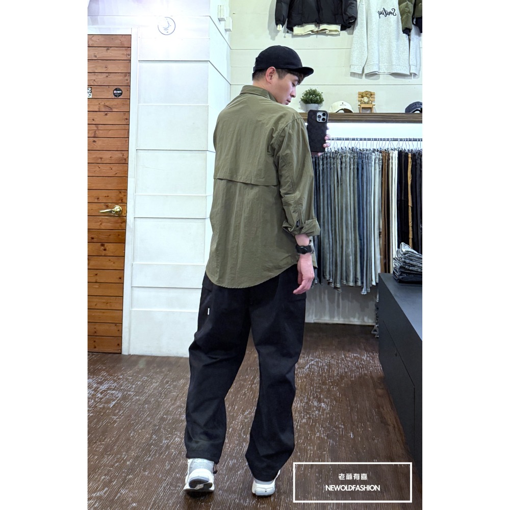 『新品上市』重磅雙側口袋扣環綁帶工裝寬褲-黑(NOF25028288)-細節圖10