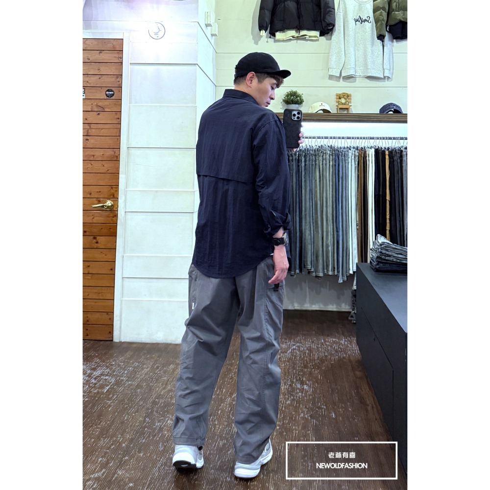『新品上市』重磅雙側口袋扣環綁帶工裝寬褲-深灰(NOF25028288)-細節圖4