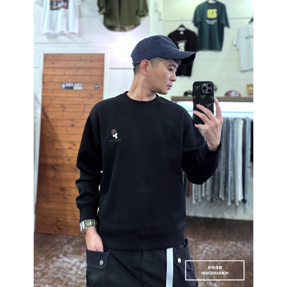 『新品上市』重磅crew雪糕刺繡大學T-黑(NOF24095706)-細節圖4