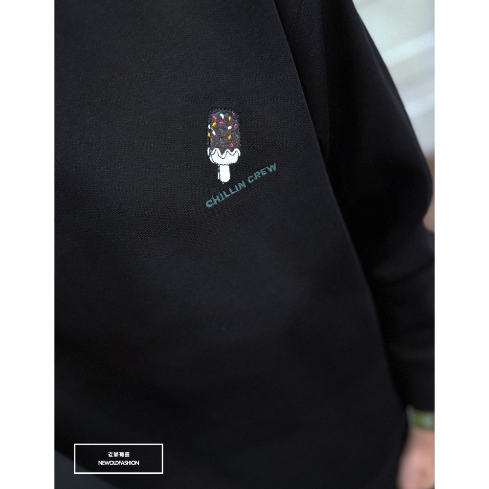 『新品上市』重磅crew雪糕刺繡大學T-黑(NOF24095706)-細節圖9