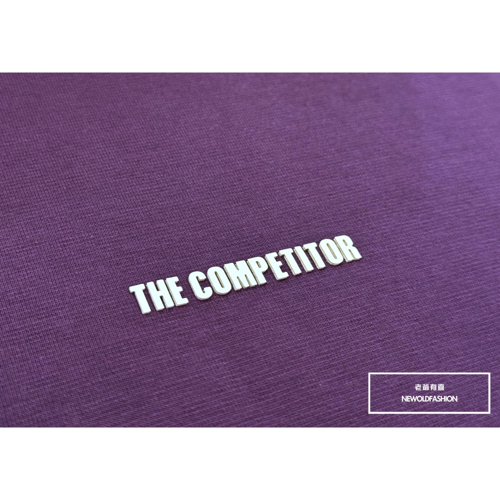 『新品上市』重磅Competition英字大學T-紫(NOF24091607)-細節圖4
