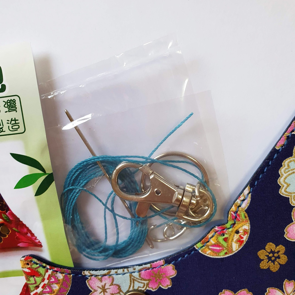 西西手工藝材料 26207 粽子零錢包材料包 端午節 鎖圈 鑰匙圈 合成皮革材料包 簡單手縫 有洞手縫 有縫洞 滿額免運-細節圖5