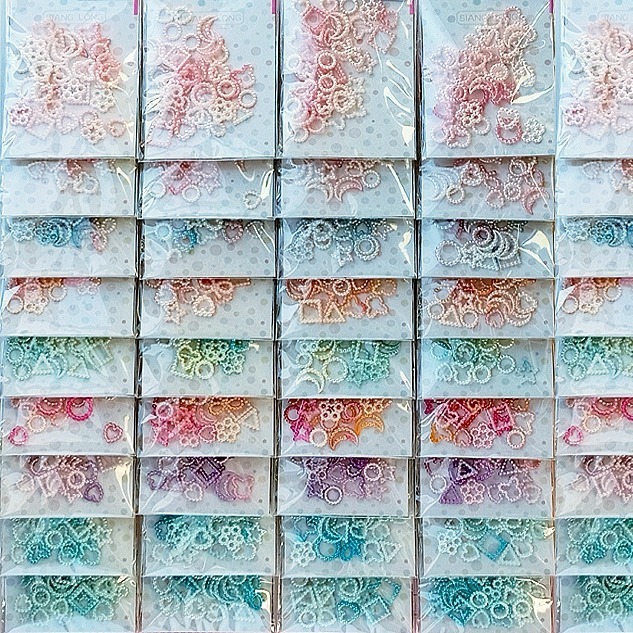 西西手工藝材料 25985 漸層鏤空貼飾(約4g)綜合款 愛心星星月亮 手鍊 手環 項鍊 串珠材料 珠簾 珠鏈 滿額免運-細節圖3