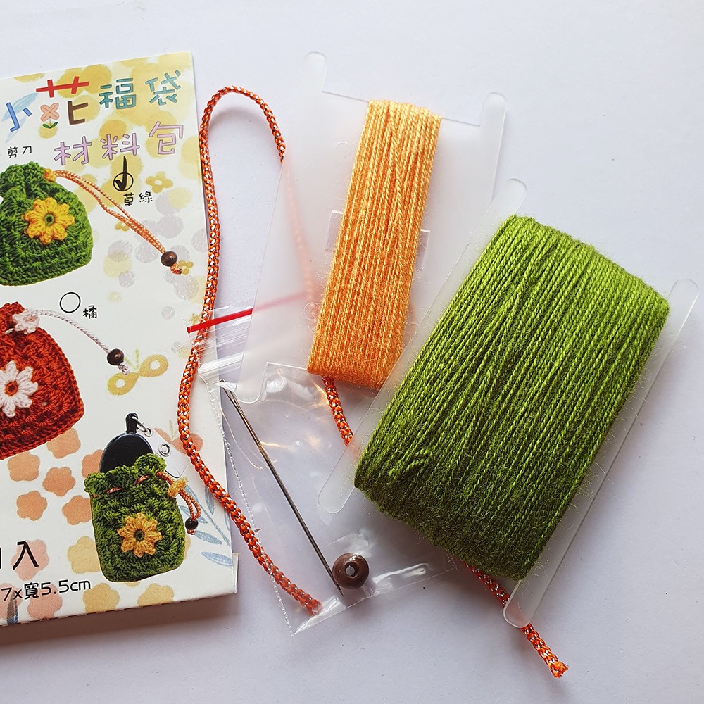 西西手工藝材料 26502 DIY手鉤小花福袋材料包(1入) 首飾袋珠寶收納袋 麻袋束口小袋 錦囊袋 抽繩袋子 滿額免運-細節圖3
