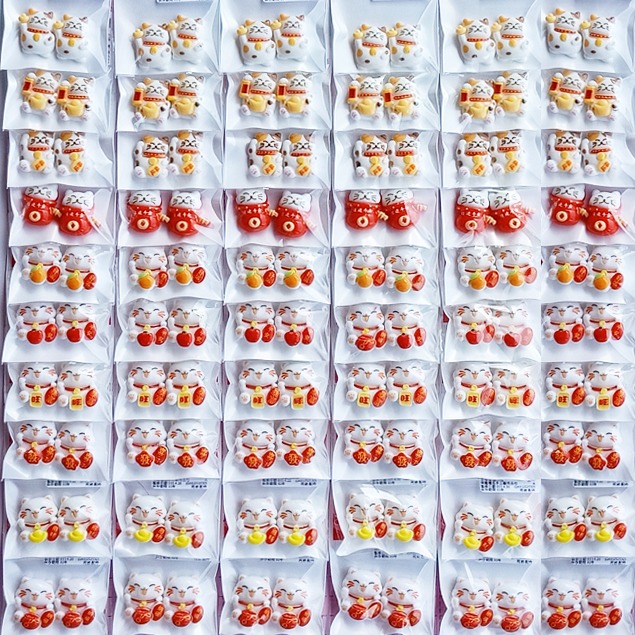 西西手工藝材料 26990 可愛貼飾系列#10(招財貓)2入 可愛樹脂配件 招財貓貼飾 貓咪裝飾貼 咪咪冰箱貼 髮飾材料-細節圖2