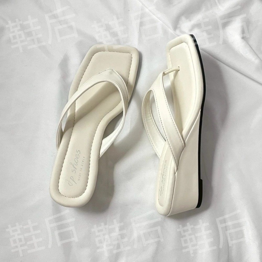 Shoes Queen | 台南現貨+預購（高約5公分）高級感滿滿 方頭楔型人字拖 352⚡夾腳 涼拖鞋 #夏季必備-細節圖4
