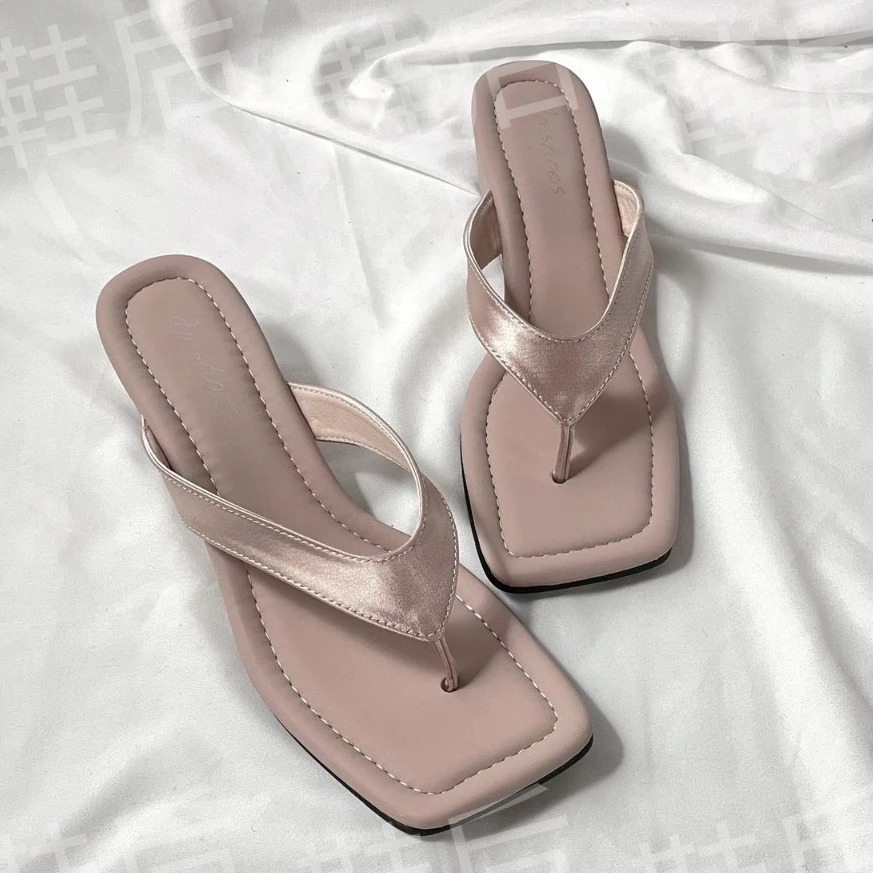 Shoes Queen | 台南現貨+預購（高約5公分）高級感滿滿 方頭楔型人字拖 352⚡夾腳 涼拖鞋 #夏季必備-細節圖6