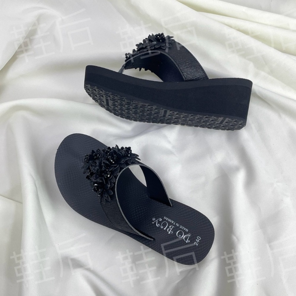 Shoes Queen | 台南現貨+預購 / 海綿大底 |亮片花楔型夾腳拖 863 🔥#厚底楔型 #夾腳拖鞋-細節圖3