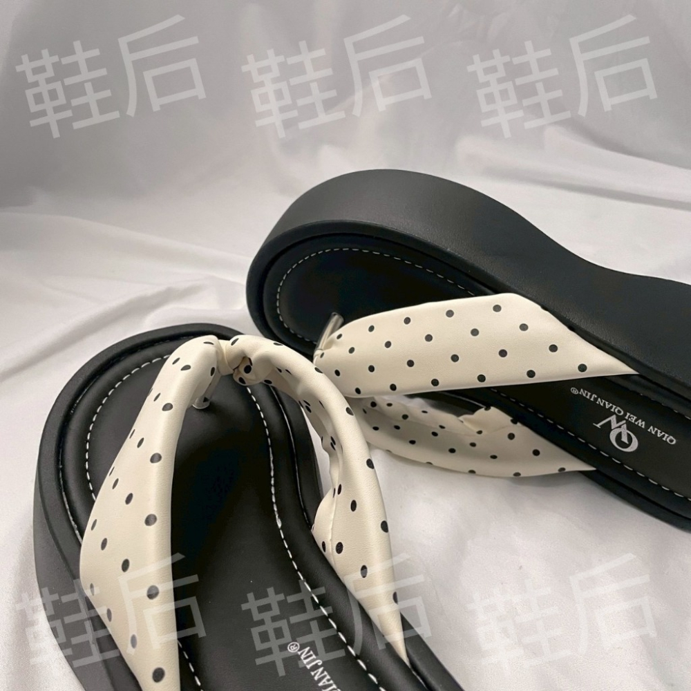 Shoes Queen |台南出貨 / 超Q厚底點點 |夾腳拖 373🩷 可愛 人字拖 涼拖鞋 #度假必備-細節圖4