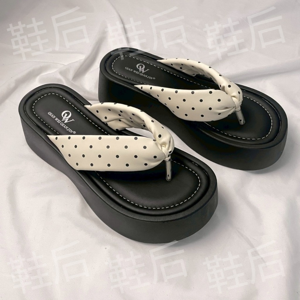 Shoes Queen |台南出貨 / 超Q厚底點點 |夾腳拖 373🩷 可愛 人字拖 涼拖鞋 #度假必備-細節圖5