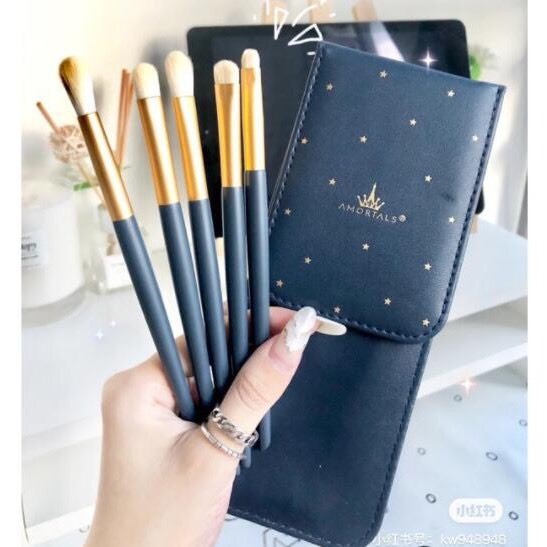 現貨✨ 正品 AMORTALS 爾木萄12支 化妝刷 套裝 🧸眼影刷 超柔軟 刷具套裝🎃 蜜粉刷 網紅刷 眼影 刷具-細節圖6