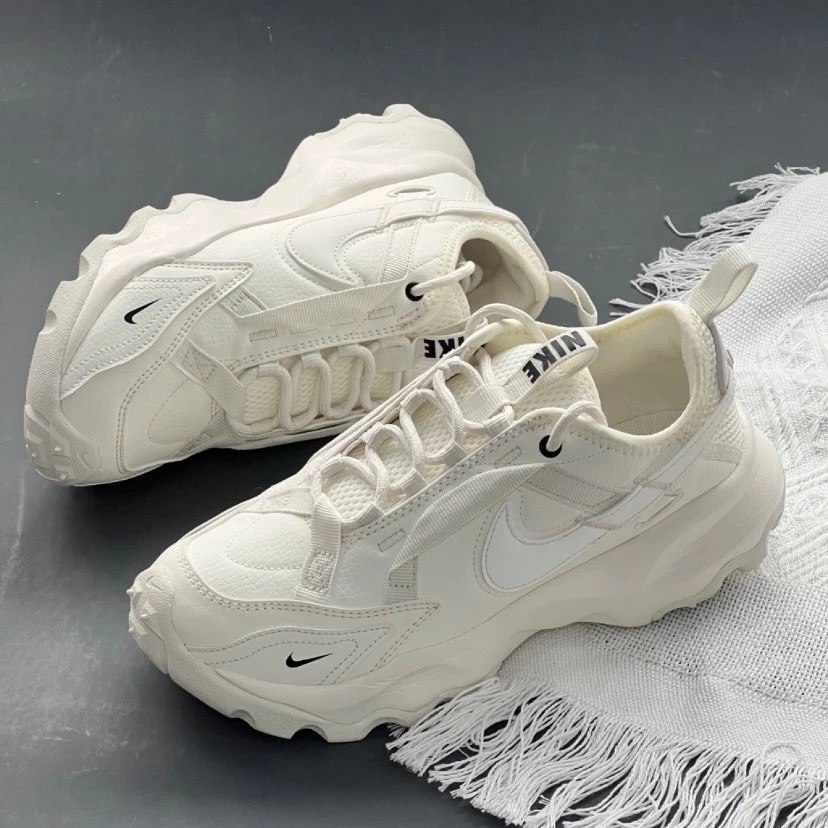 Nike TC7900 米白 7900 休閒鞋 增高鞋 小白鞋 全白 增高 厚底 老爹鞋 DD9682-100-細節圖3