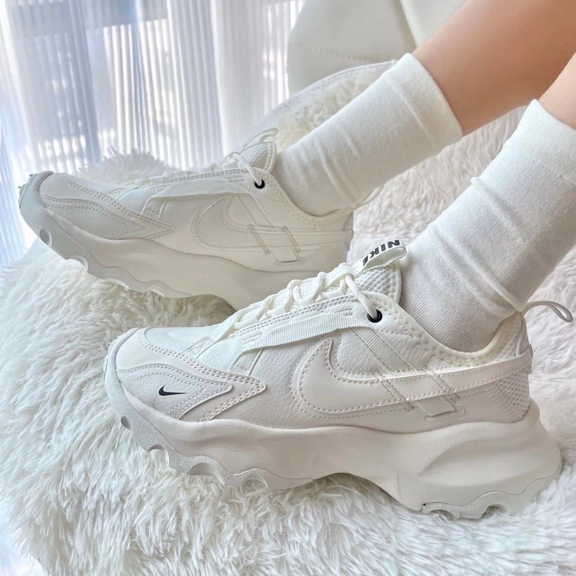 Nike TC7900 米白 7900 休閒鞋 增高鞋 小白鞋 全白 增高 厚底 老爹鞋 DD9682-100-細節圖7