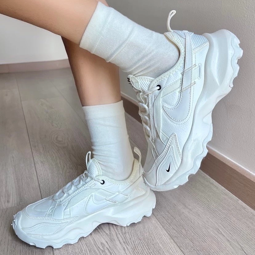 Nike TC7900 米白 7900 休閒鞋 增高鞋 小白鞋 全白 增高 厚底 老爹鞋 DD9682-100-細節圖8