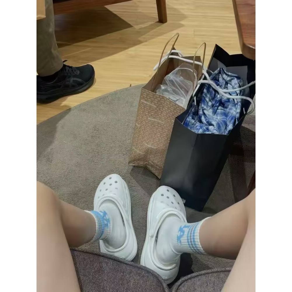 Crocs classic clog經典款洞洞鞋男女款一腳蹬多色運動休閒涼拖鞋10001-細節圖7