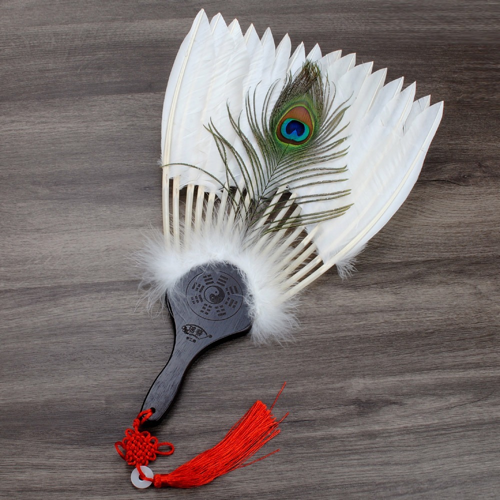 白色孔雀羽毛木柄扇