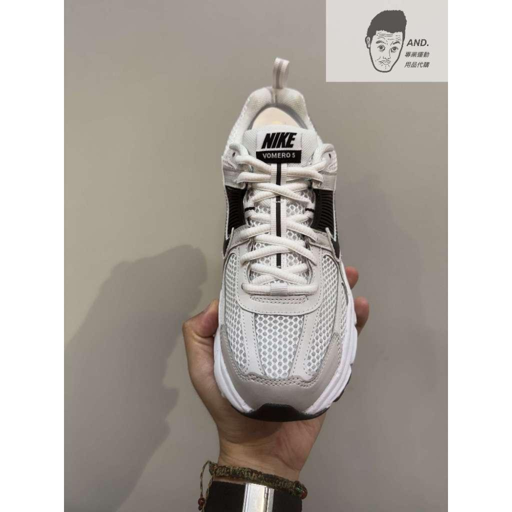 【AND.】NIKE ZOOM VOMERO 5 白黑 休閒 穿搭 運動 女款 HF6998-104-細節圖2