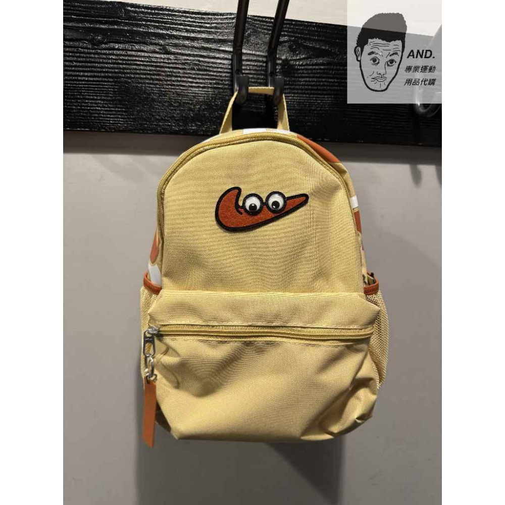 【AND.】NIKE BRASILIA JDI 黑藍 雙肩包 後背包 運動背包 兒童背包 FZ7259-010-細節圖7