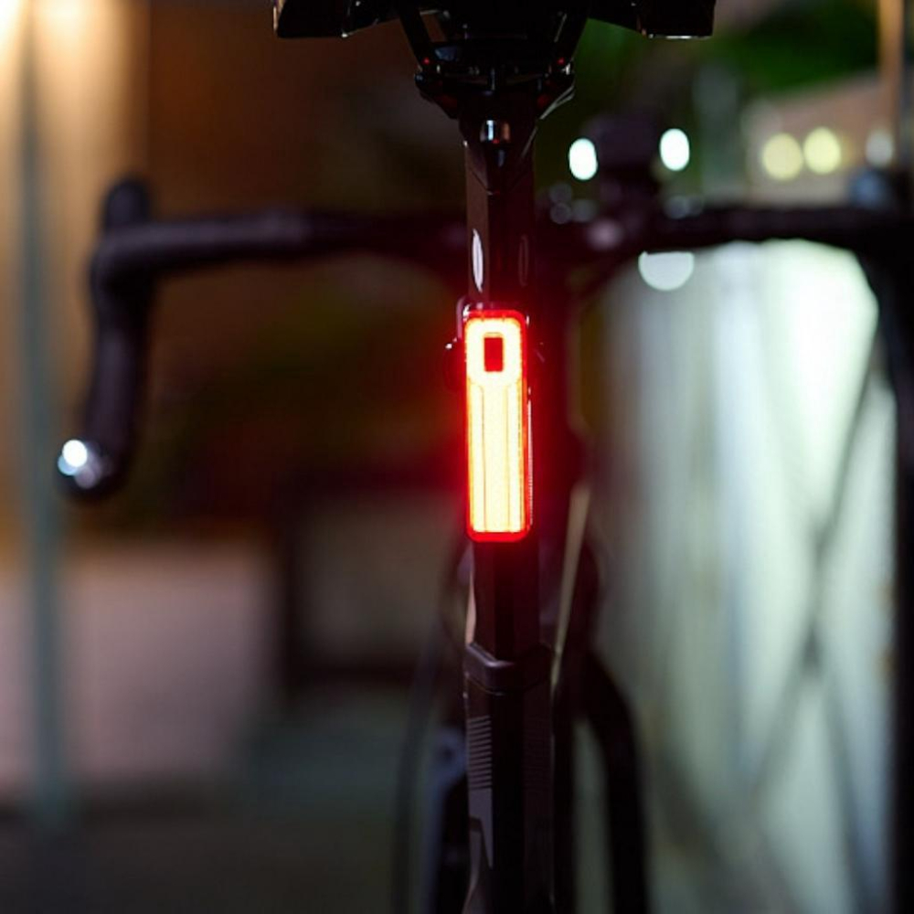 尚玲瓏百貨 台灣公司貨 促銷 MOON Helix Sense 300 後車燈 智能剎車尾燈 type c充電-細節圖4