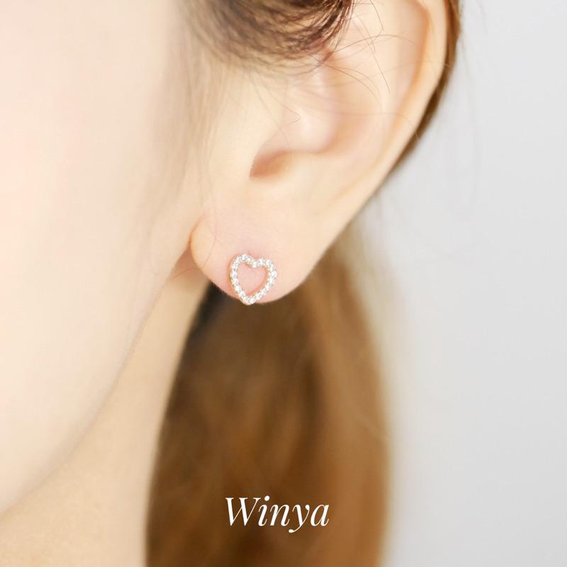 【Winya 韓國飾品 現貨 】正韓 滿鑽簍空愛心耳環 水鑽 愛心簍空 夾式耳環-細節圖6