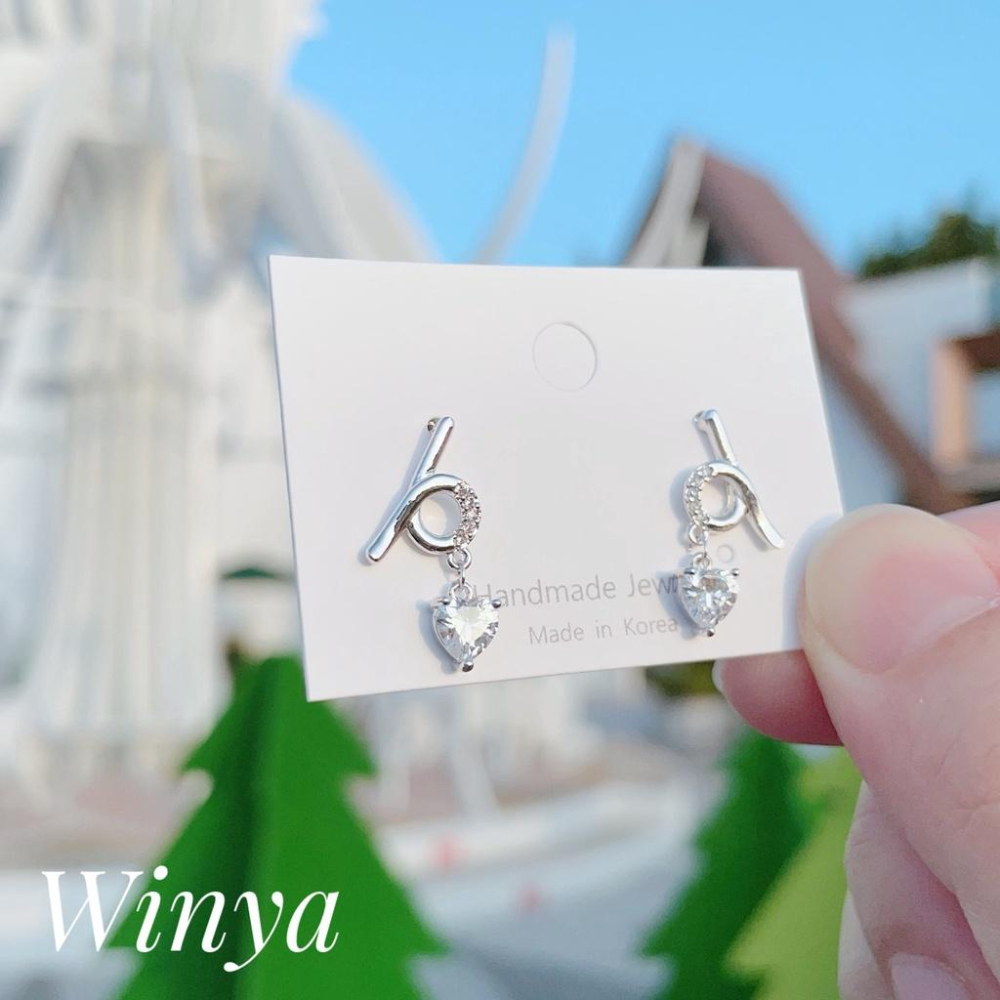 【Winya 韓國飾品 現貨 】正韓 扭結 水鑽 愛心 耳環 耳夾 耳環-細節圖3