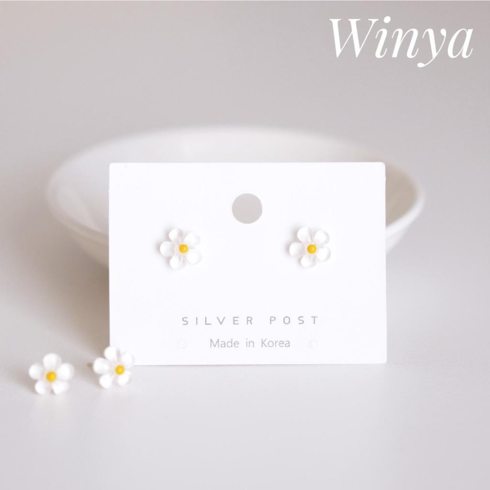 【Winya 韓國飾品 現貨 】正韓 透明小花 耳環 耳夾-細節圖2