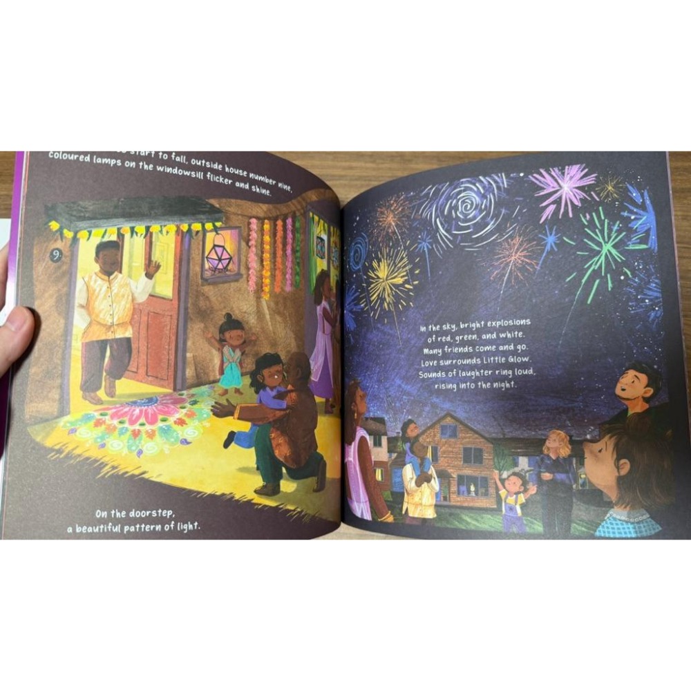 全新 Little Glow 平裝｜英文繪本｜節慶 節日 國際化 多元文化 包容 親子共讀-細節圖7