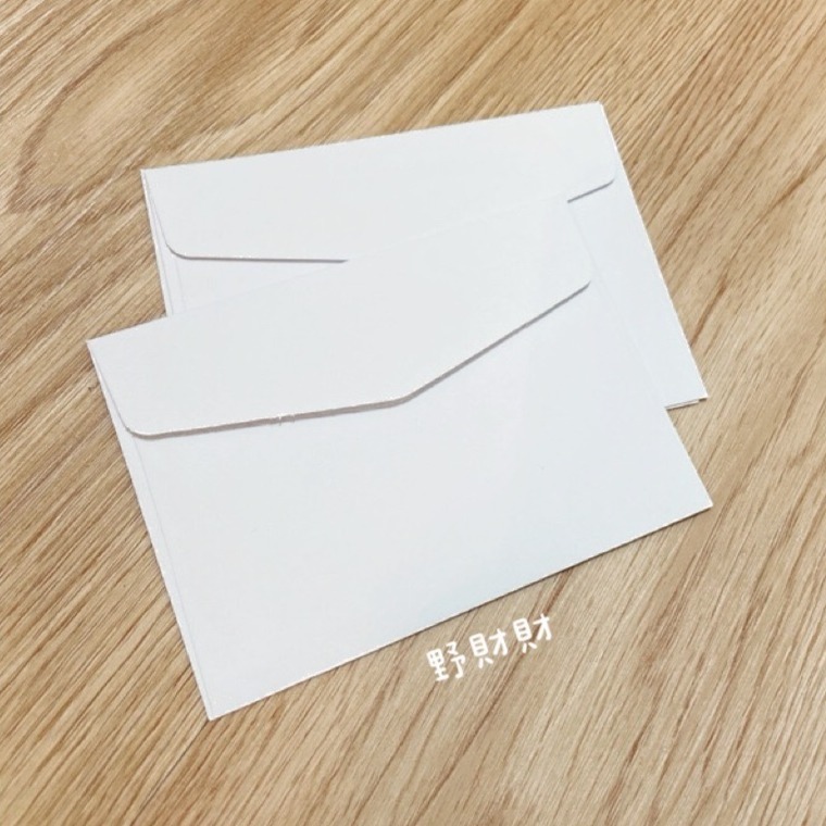 野財財⭐ 萬聖節小卡 小萌女巫帶黑貓參加萬聖夜 名片尺寸的小卡（10張）南瓜卡 萬聖節包裝 巫婆卡片 小貓小卡 萬聖節卡-規格圖2