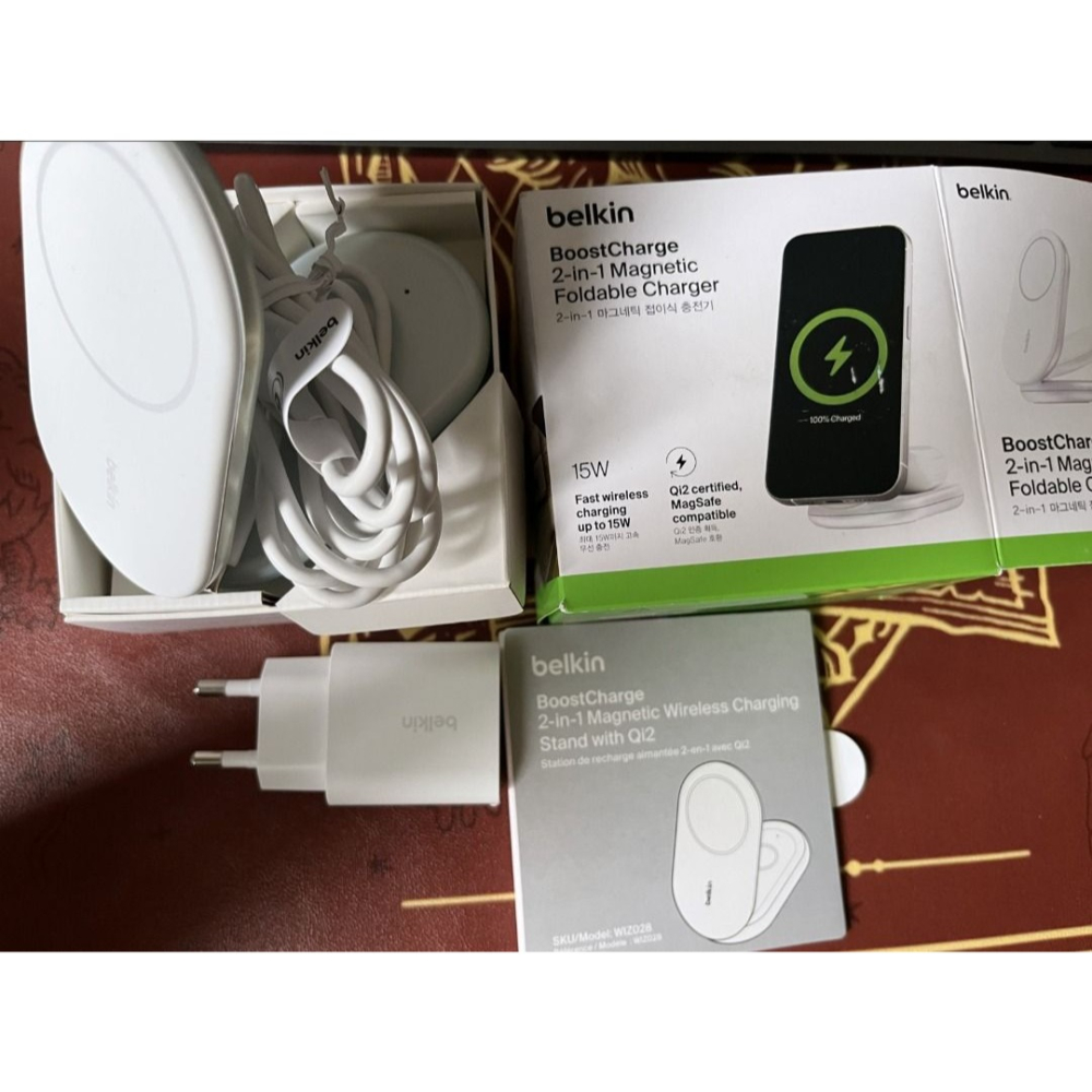 近新 Belkin BoostCharge 2合1 Qi2 磁力可摺疊無線充電器 15W Apple MagSafe-細節圖2
