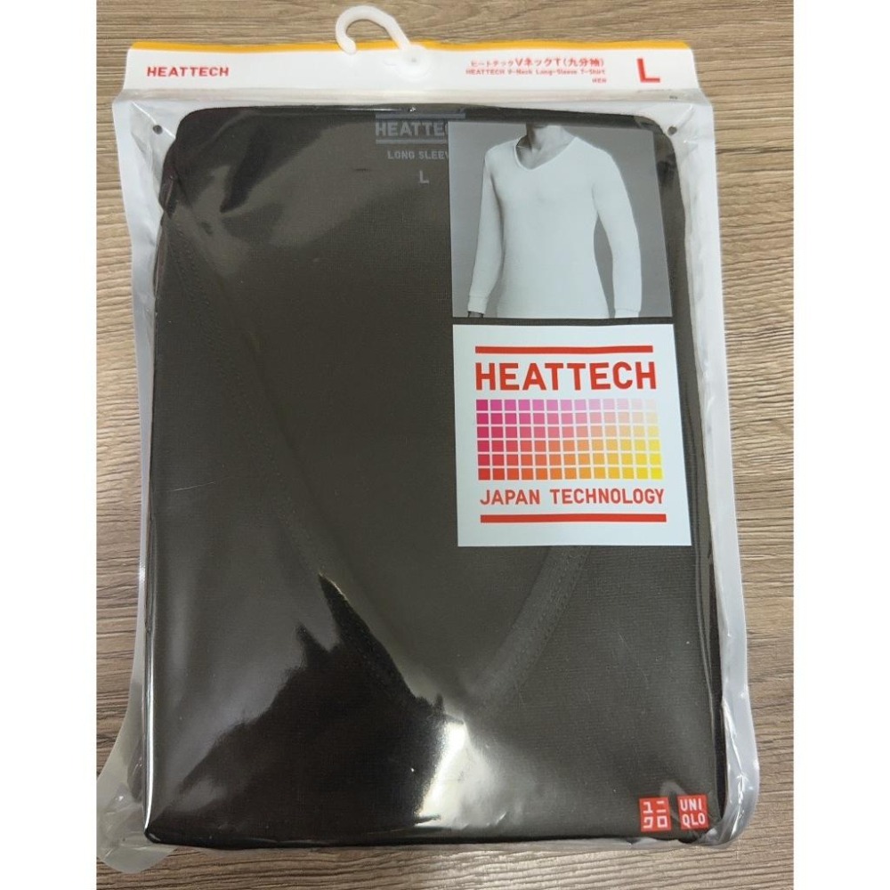 現貨在台 下標24H內出 UNIQLO 男生發熱衣 HEATTECH V領 (9分袖)-細節圖3