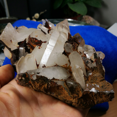 [友克鑫礦業]ac1372約重480g-時光隧道 白水晶簇 水晶柱 原礦 紅皮水晶