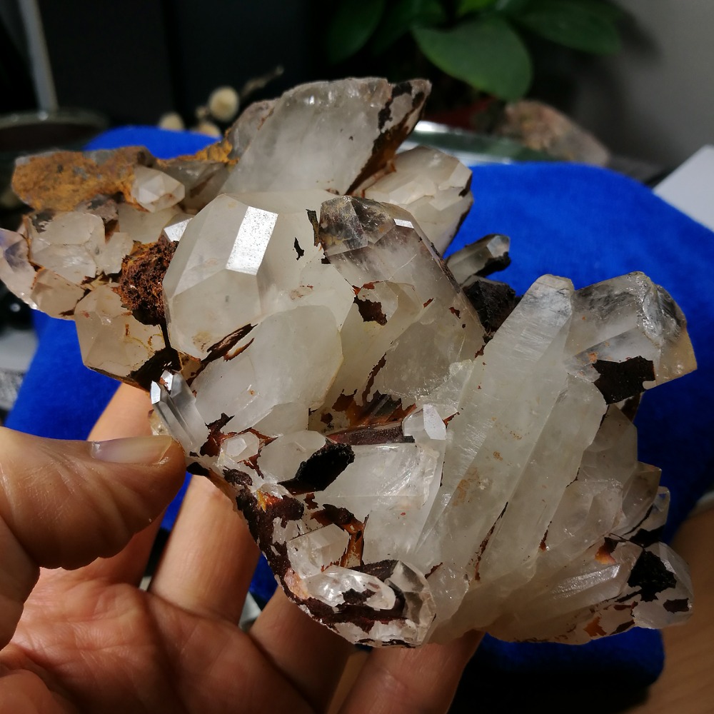 [友克鑫礦業]ac1372約重480g-時光隧道 白水晶簇 水晶柱 原礦 紅皮水晶-細節圖3
