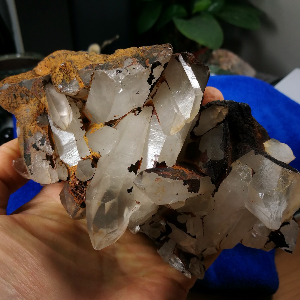 [友克鑫礦業]ac1372約重480g-時光隧道 白水晶簇 水晶柱 原礦 紅皮水晶-細節圖4