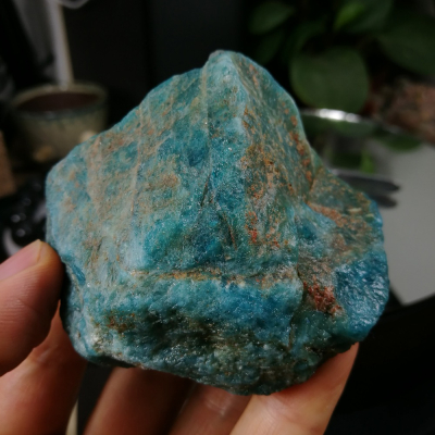 [友克鑫礦業]dd193約重245.4g-藍磷灰石原礦 磷灰石 Apatite 天然水晶 無加工未拋光原石 藍磷灰