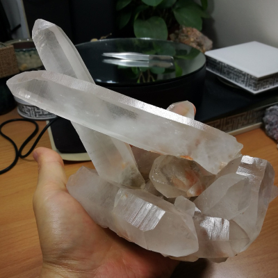 [友克鑫礦業]ac1405約重930.7g-白水晶簇 水晶柱 原礦