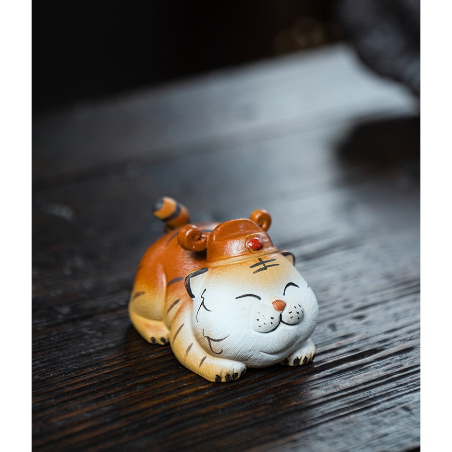 宜興紫砂陶瓷茶寵小萌虎發財升官虎茶具老虎小擺件精品手工創意紫砂招財開運平安裝飾擺設陶瓷居家辦公擺件-細節圖4